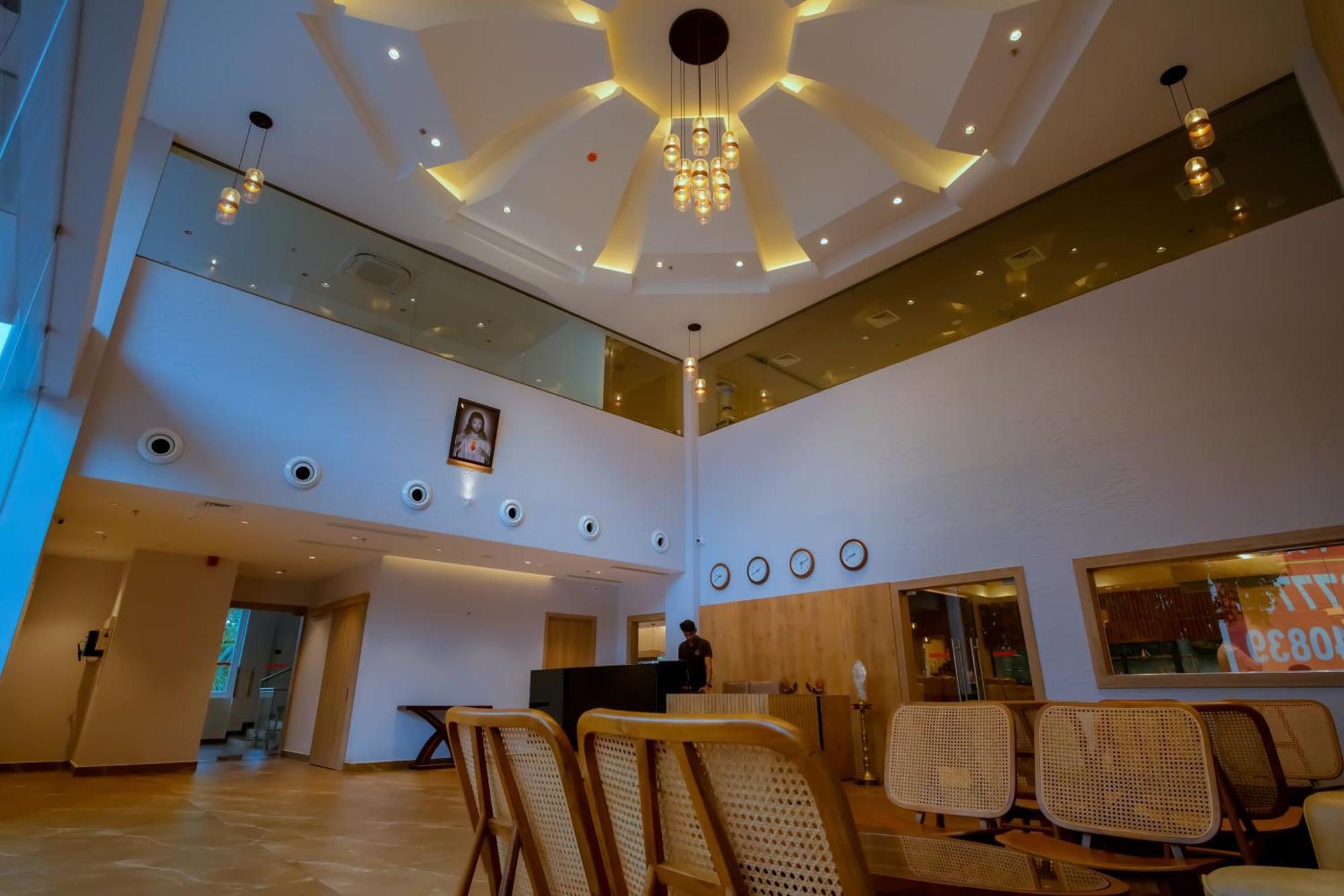 Beeza Clubhouse Hotel Kottayam Buitenkant foto